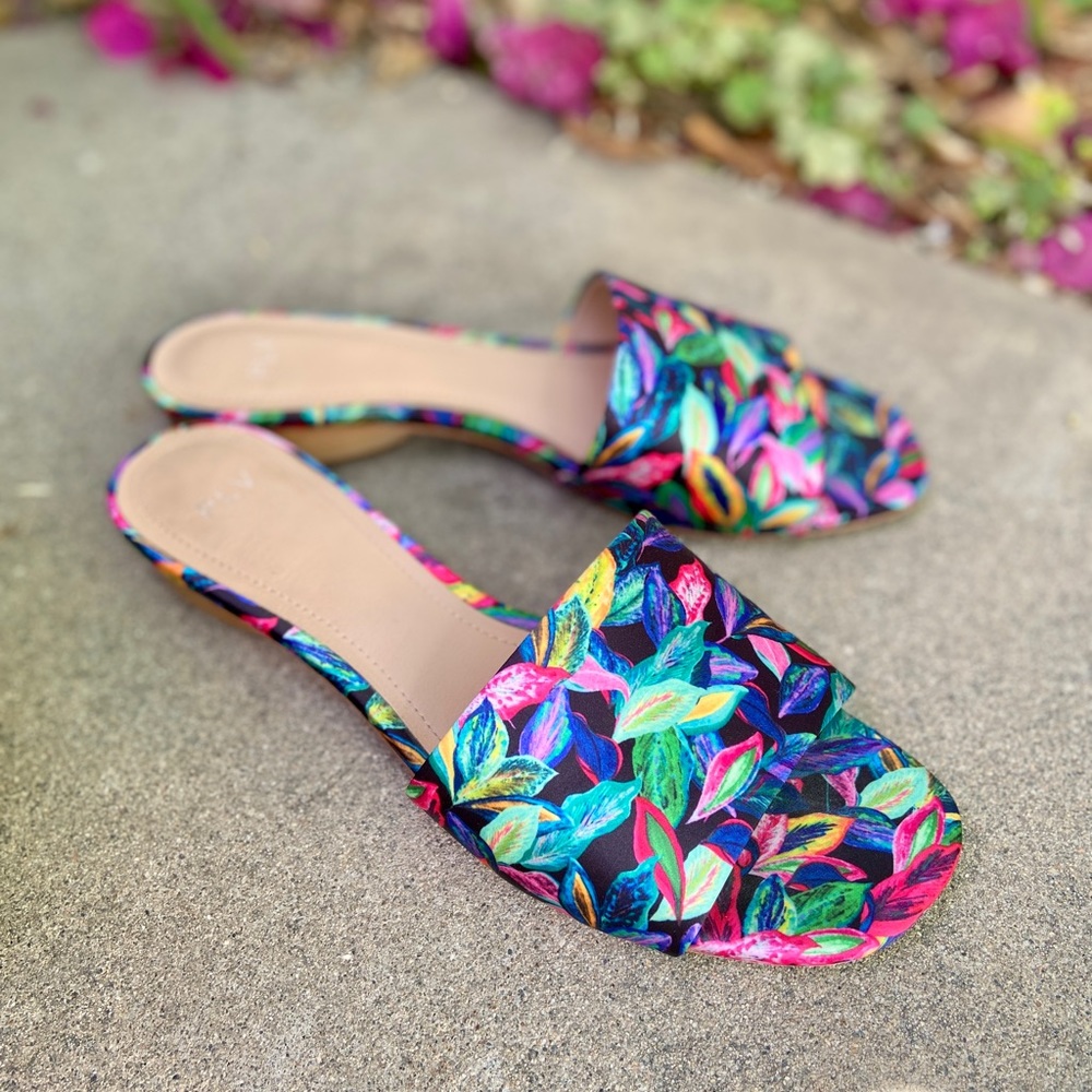 Anthropologie Multicolor Leaf Print Sandals